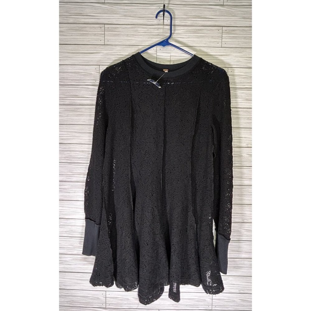 Free People Coffee In The Morning Tunic Top Size XSmall Black Lace New With Tags